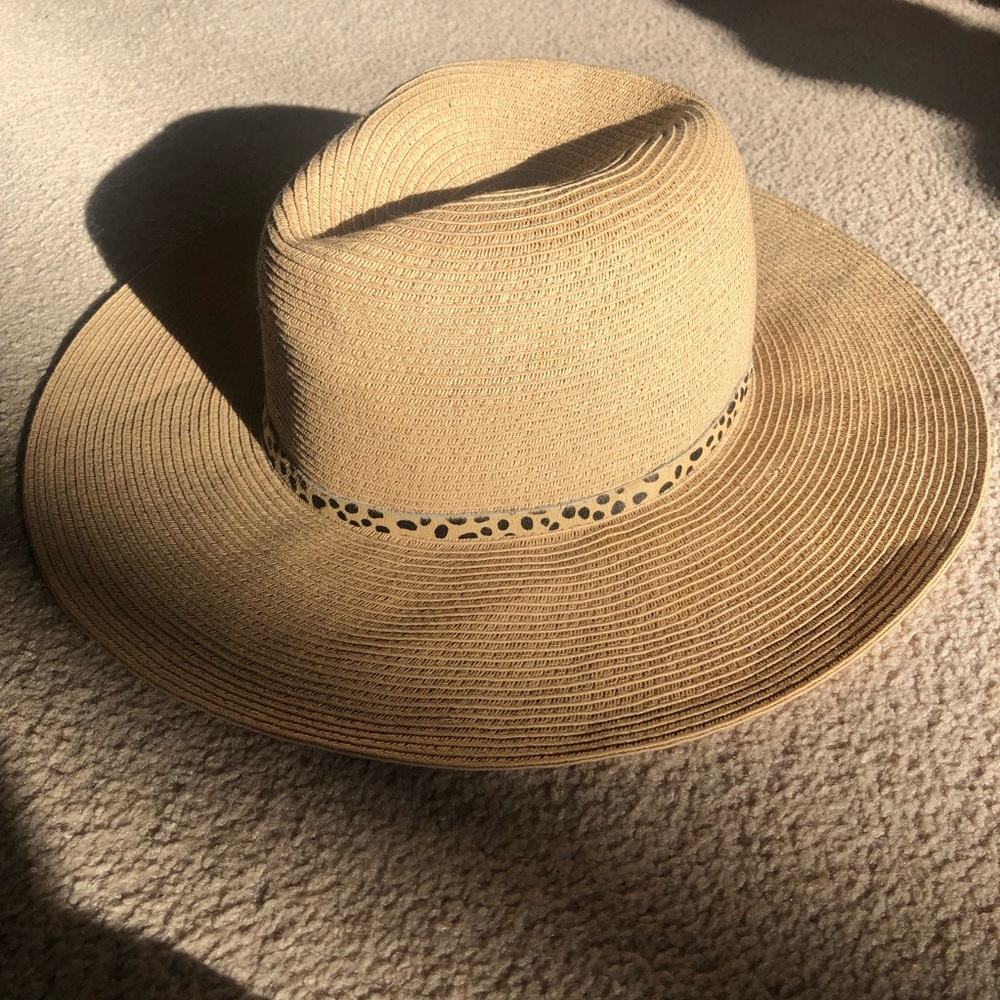CHEETAH TRIMMED SUN HAT
